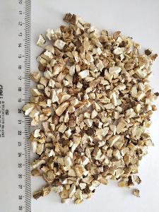 Dehydrated Air dried shiitake mushroom flakes cubes granules
