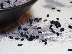 Black rice powder for dessert