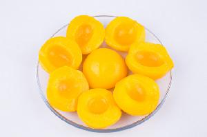 Yellow Peaches in Canned Peach Sliced in Syrup