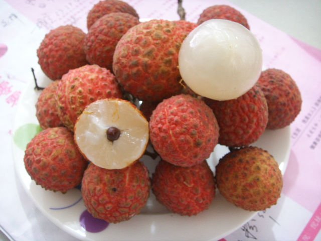 Fresh Domee Food Lychee Canned Lychees in Syrup,China price supplier
