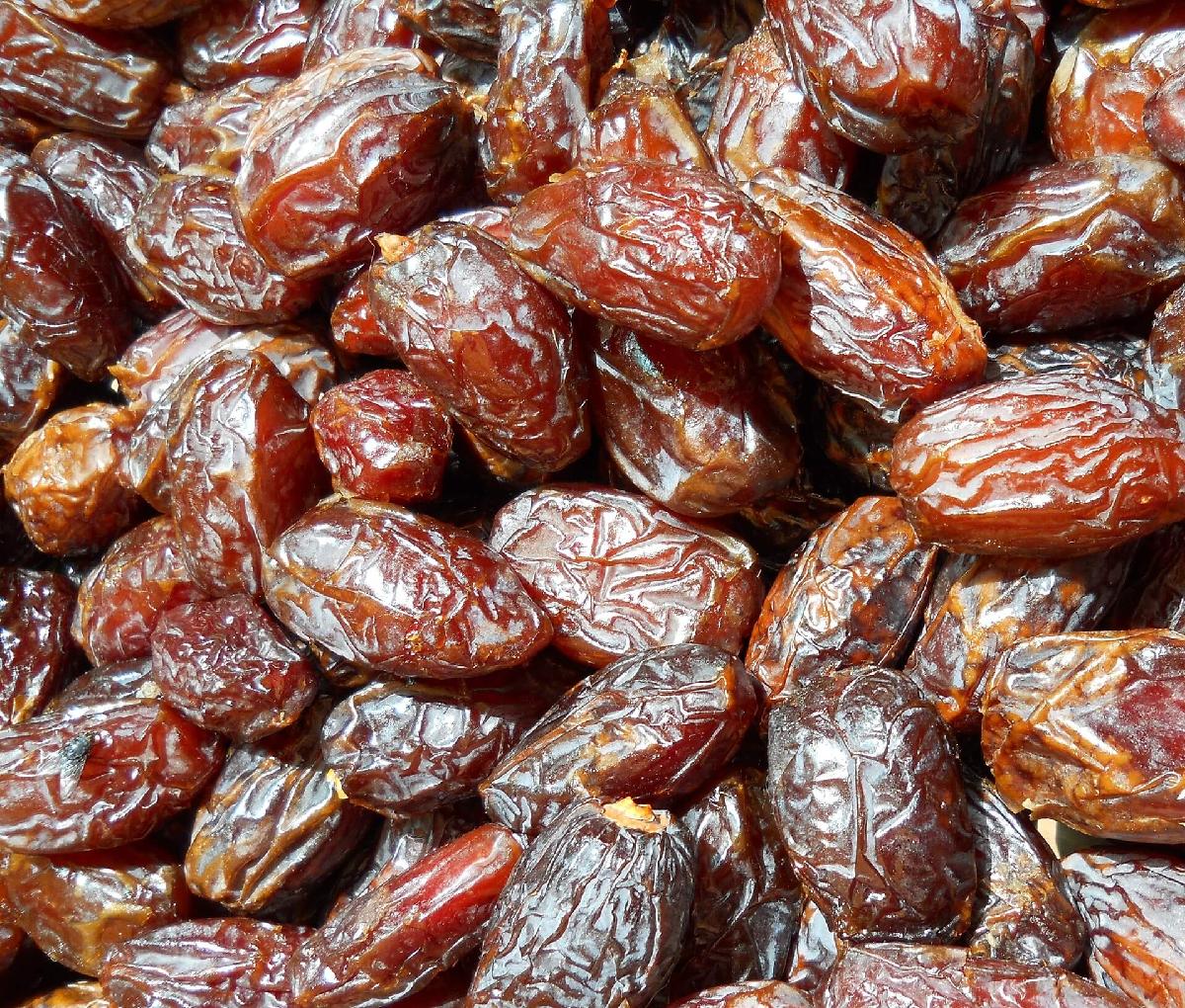Organic Pitted Dried Dates