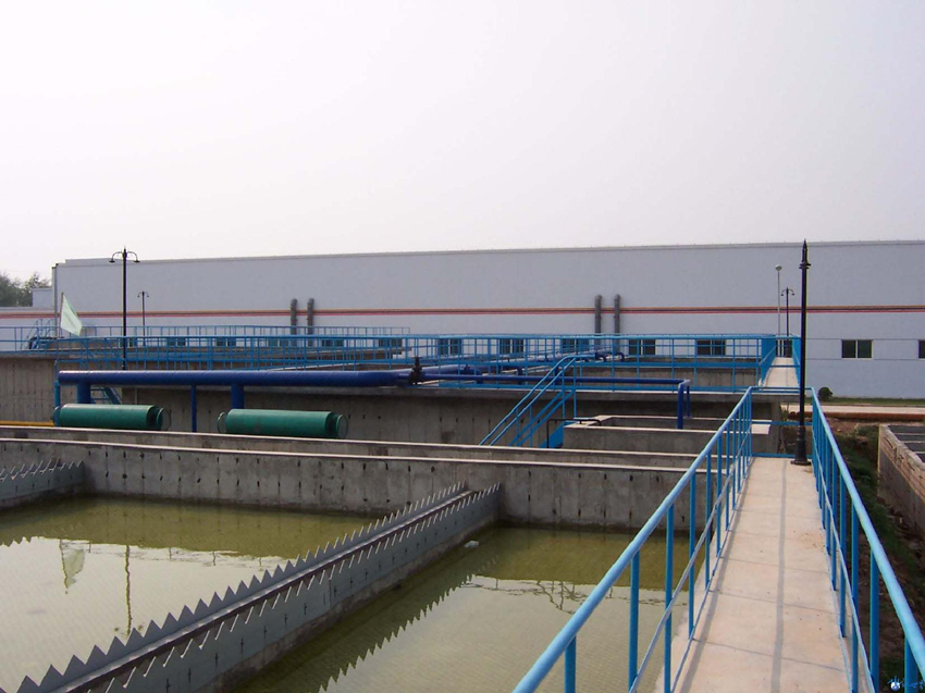 Red-brown transparent solution poly ferric iron iii sulphate liquid