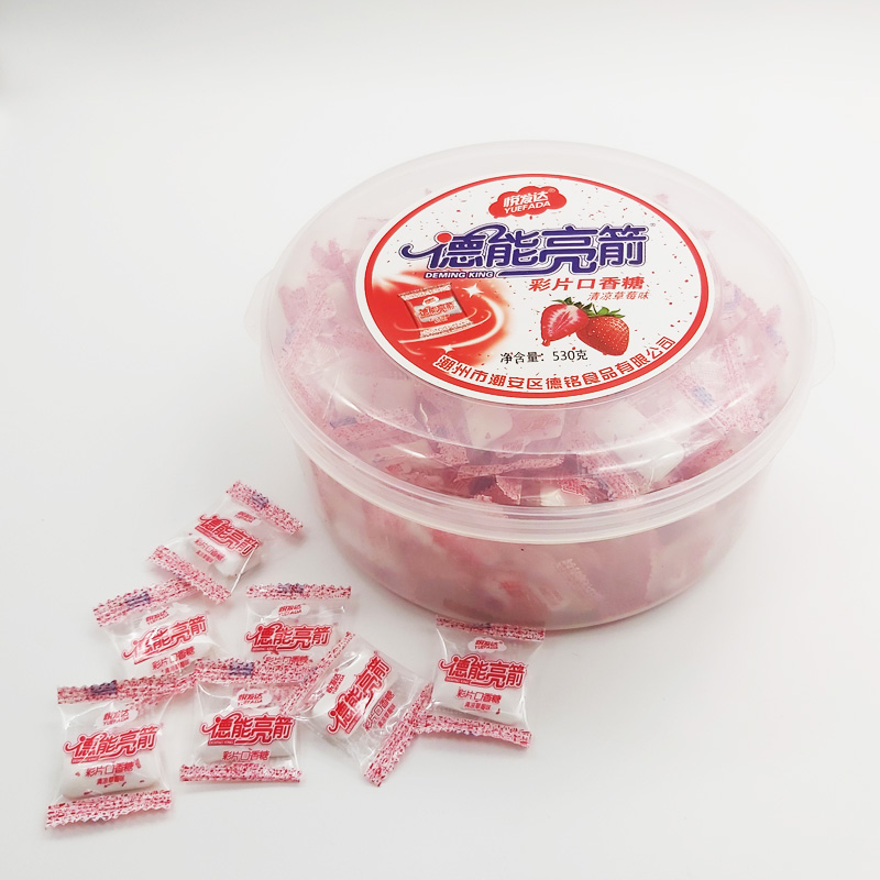 Cool Strawberry Flavored Chewing Gum Individual Package in Plastic Bowl ...