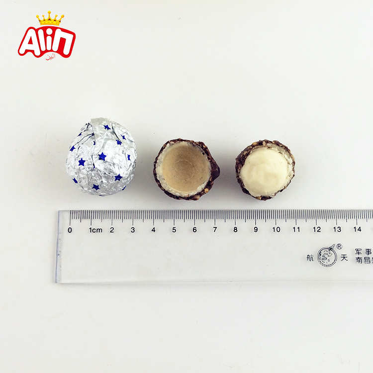 Peanut crushed chocolate wrapped in anhydrous cream bag packing chocolate ball