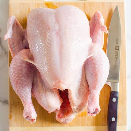 halal-fresh-frozen-bone-in-whole-chicken-south-africa-price-supplier