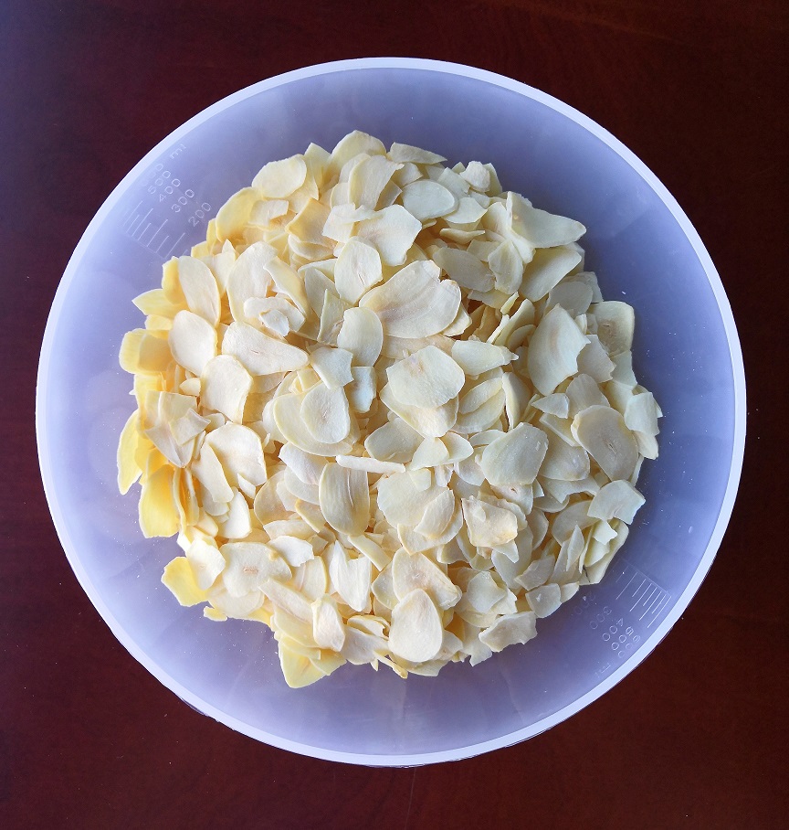 Dehydrated Garlic flakes special grade best quality and price