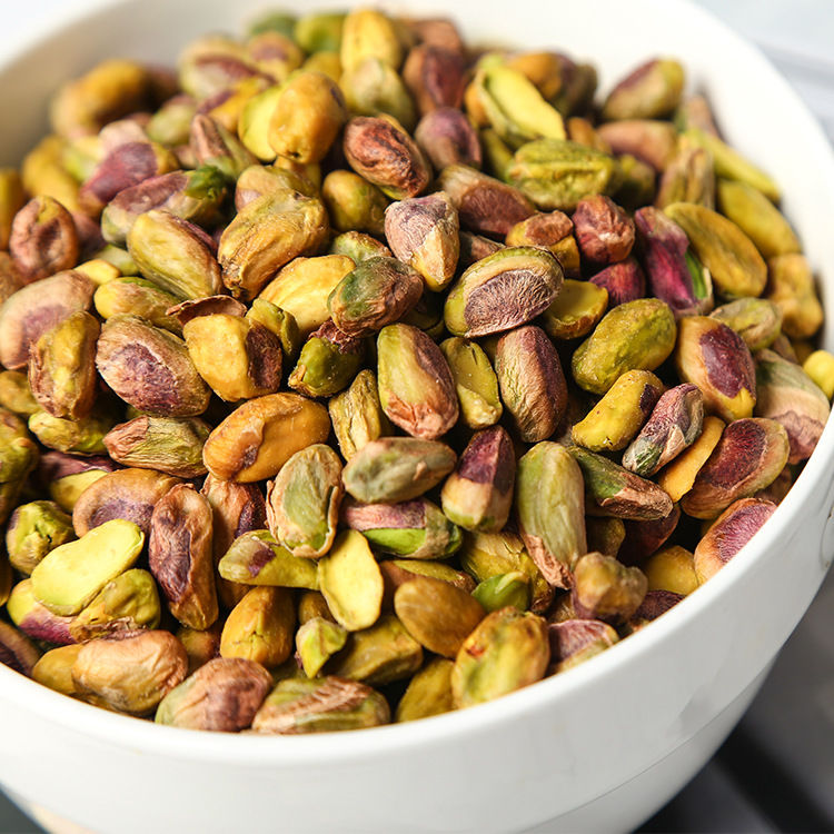 Factory wholesale cheap price raw pistachio nuts without shell with good quality