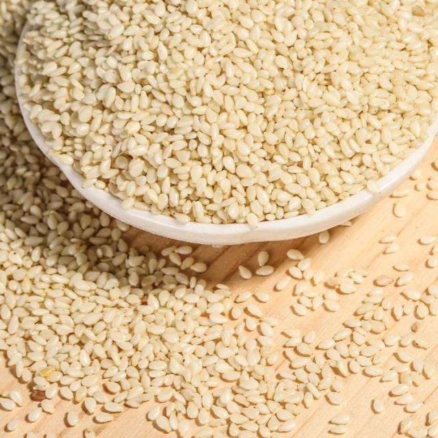 Best price of dried hulled sesame seeds 25kg at wholesale price