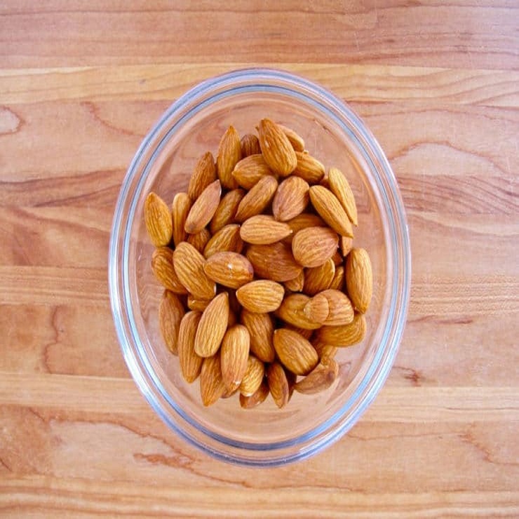 organic-bitter-almonds-for-sale-thailand-price-supplier-21food