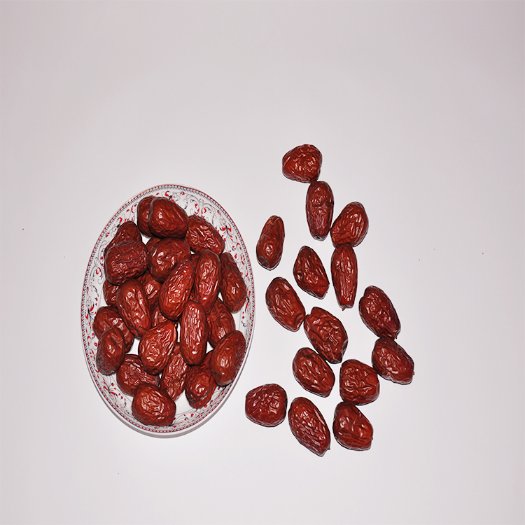 good color xinjiang fresh dried walnut and red date