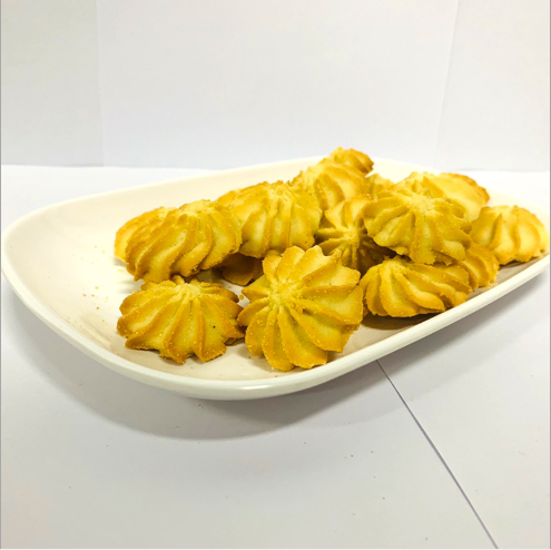 Cute and delicious crispy cookies and cookies