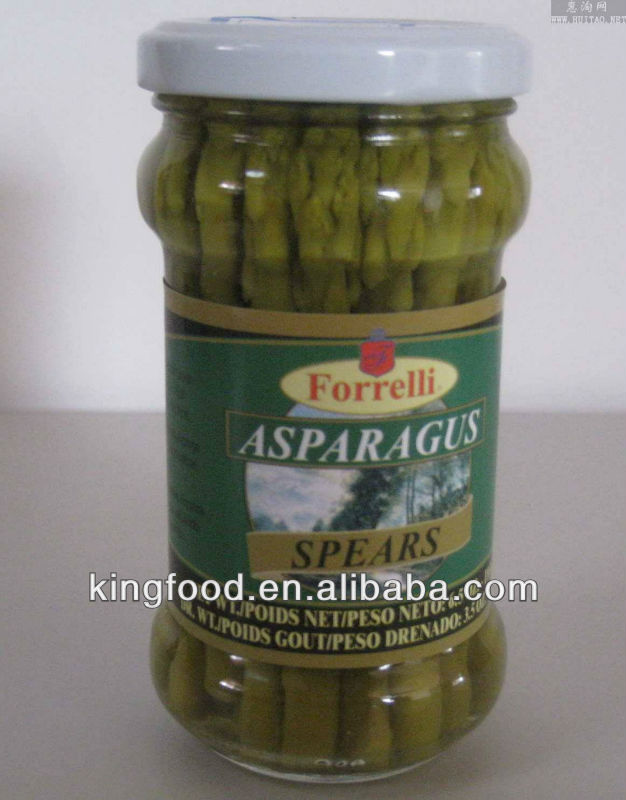 Newly Canned green asparagus