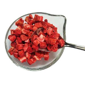 10*10mm Frozen Dried FD  Strawberry  Granules  Strawberry  Particles Freeze  Dry ing Process