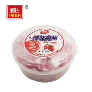 Cool Strawberry Flavored Chewing Gum Individual Package in Plastic Bowl Sweet Sugar Fruity Chewing Gum