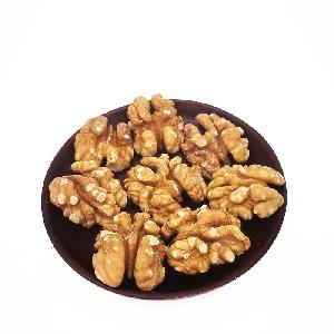 TTN Bulk Sales  Walnut   Shell  Halves And Milk  Dry  Fruit  Walnut 