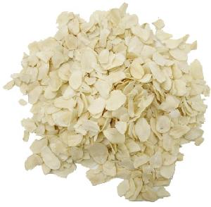 garlic flakes, dehydrated garlic flakes