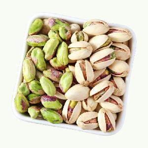 China xinjiang supply roasted salted pistachio nuts with competitive price