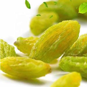 China factory sell sweet Xinjiang green seedless raisin