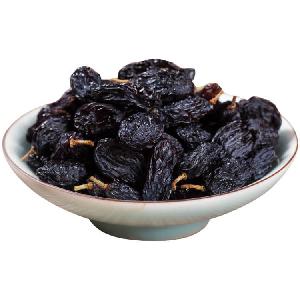 High quality dried fruit black raisin of xinjiang