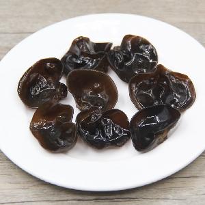 Dried Black Fungus; Champignon Noir; Mu-Err Pilze, Wood Ear Mushroom
