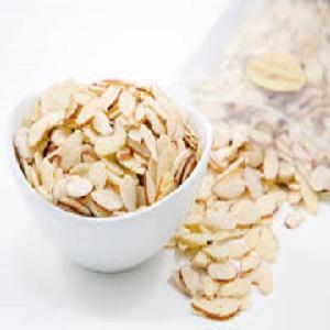 Raw Natural Almond Nuts / Organic Bitter Almonds