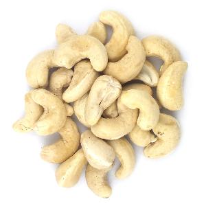 Raw Cashew Nuts / Wholesale Price Cashews