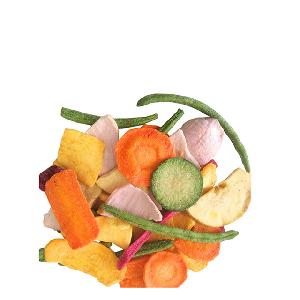 Delicious organic vegetable and fruit chips mixed
