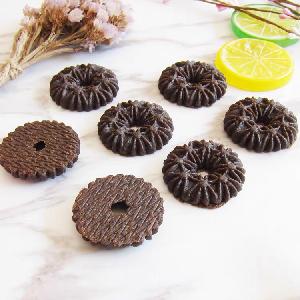 Delicious chocolate-flavored round cookie office snacks