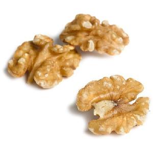 walnuts in shell/bulk walnuts kernels