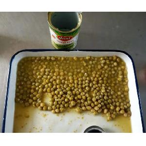 canned green peas in brine or in tomato sauce