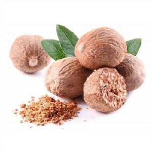 Organic nutmeg powder / whole nutmeg