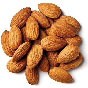 High Quality  Raw   Almonds  For Sale Cheap  Price 