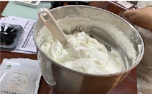 Whipping cream powder with various flavors