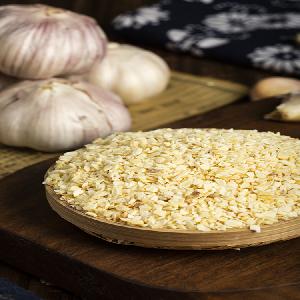 Dehydrated Garlic Granules 5-8, 8-16, 16-26, 26-40, 40-80 mesh China origin Manufacturer for spices