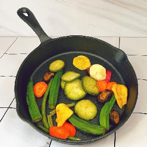 Wholesale Cast Iron cookware pre-seasoned grill  pan / fry   pan 