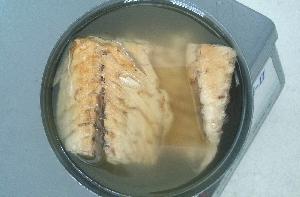 Canned mackerel in oil