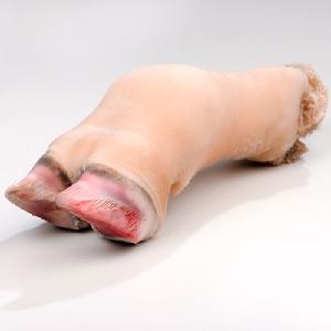 Beef feet long, cow feet, frozen beef feet long cut