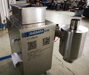 Cocoa bean cracker & winnow machine