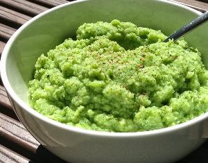 Broccoli &  Nutritional   Yeast  Mash