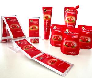 canned tomato paste in sachet